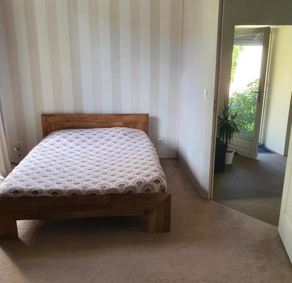 ペンション Chambre Avec Salle De Bain