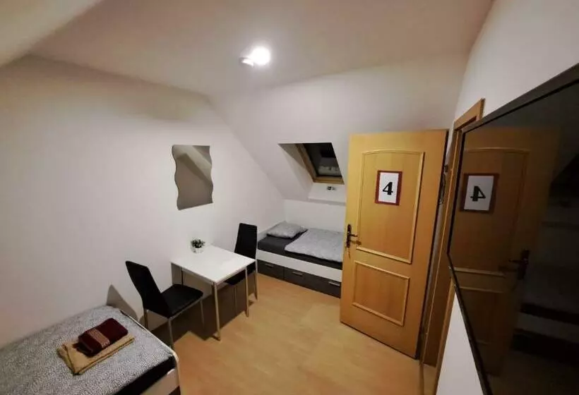 Majatalo Hostelhollabrunn