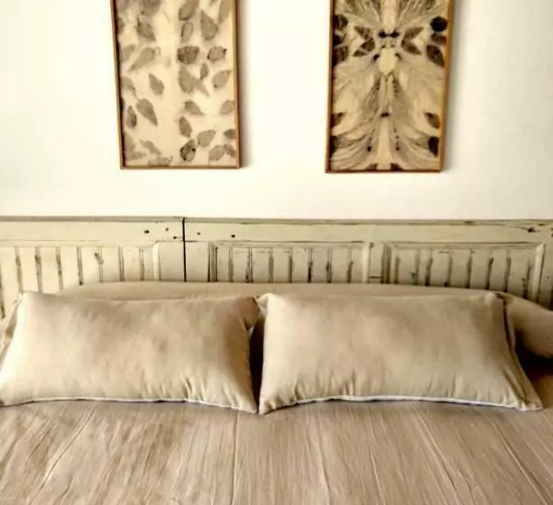 Retkeilymaja La Florida   Casa Pueblo