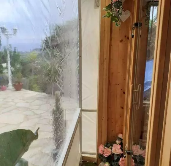 Aamiaismajoitus (B&B) Nouveau ! Chambre D Hôte Insolite Privee  Cœurs De Pirates à Bali En Provence Spa Sauna Massages Dan