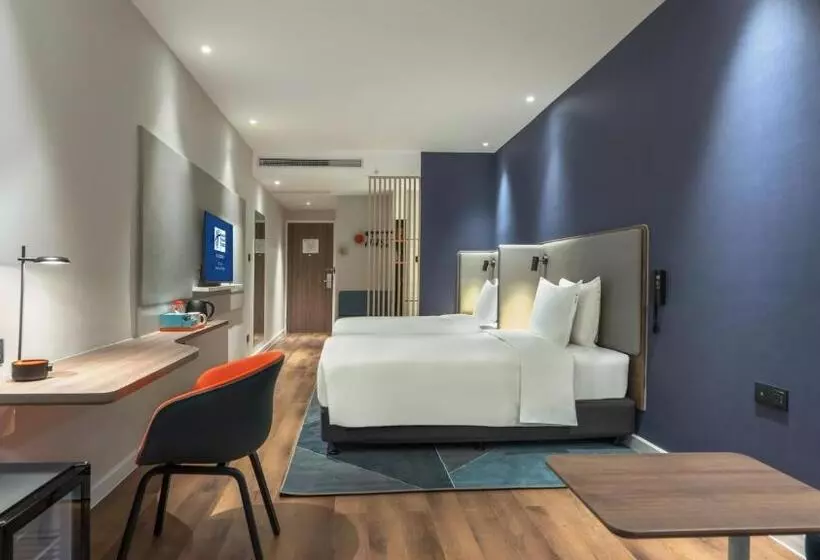 Hotelli Holiday Inn Express Yangjiang City Center, An Ihg