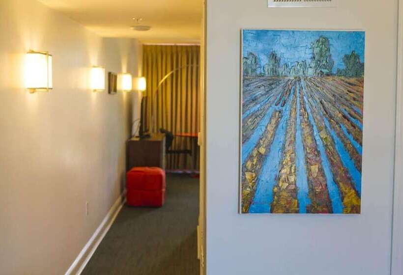 ホテル Mother Earth Motor Lodge