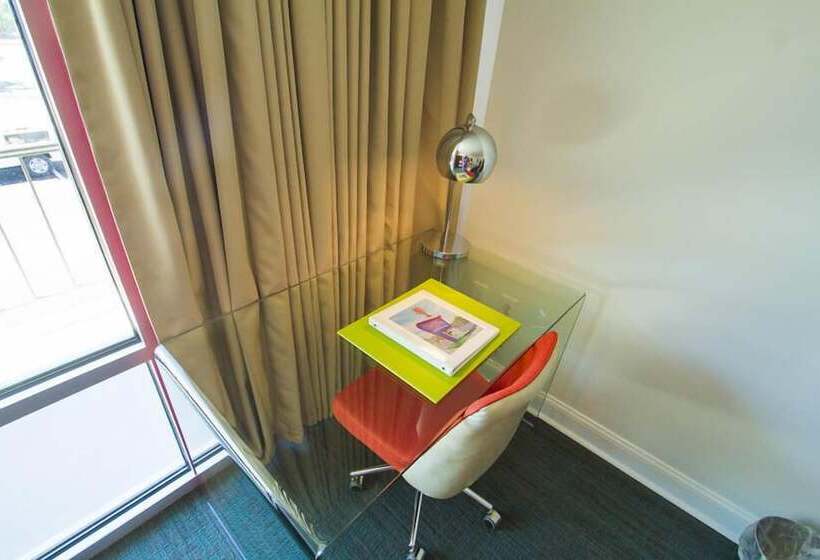 ホテル Mother Earth Motor Lodge