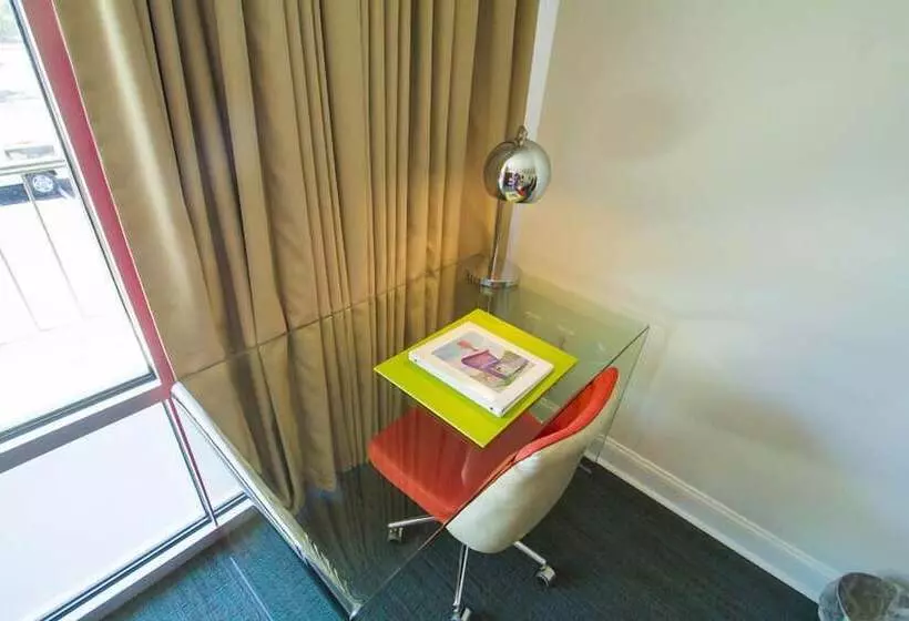 ホテル Mother Earth Motor Lodge