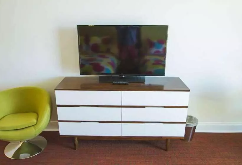 ホテル Mother Earth Motor Lodge