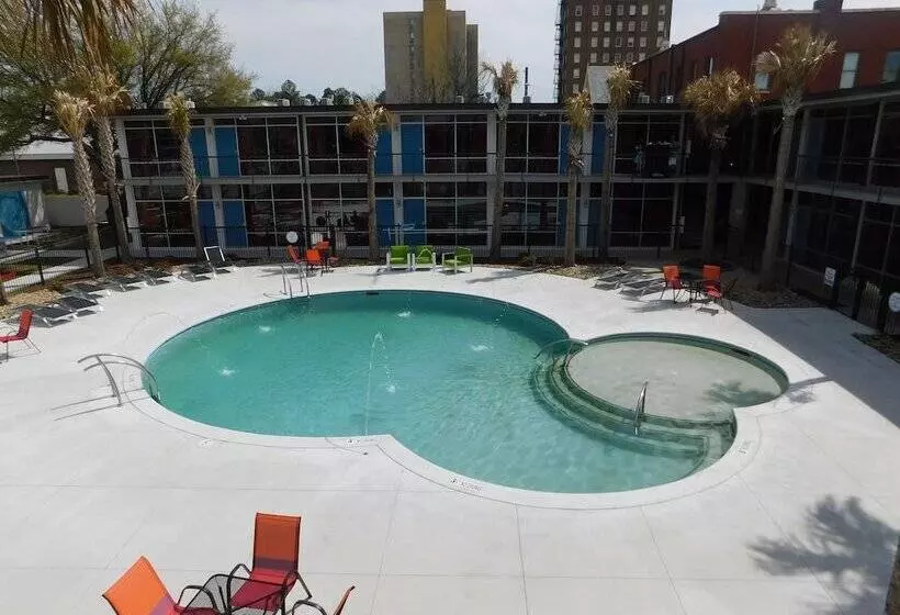 ホテル Mother Earth Motor Lodge