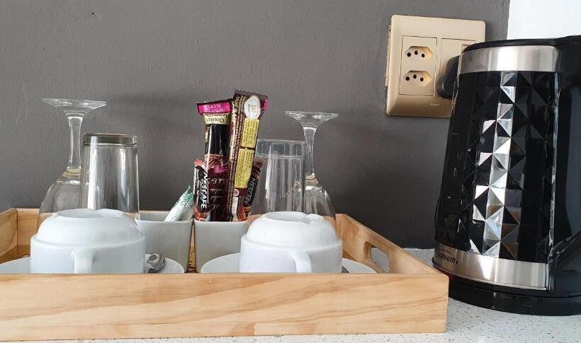 בית מלון כפרי Sea Water Boutique Lodge In Mankweng Unit G