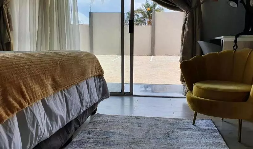ホテル Sea Water Boutique Lodge In Mankweng Unit G