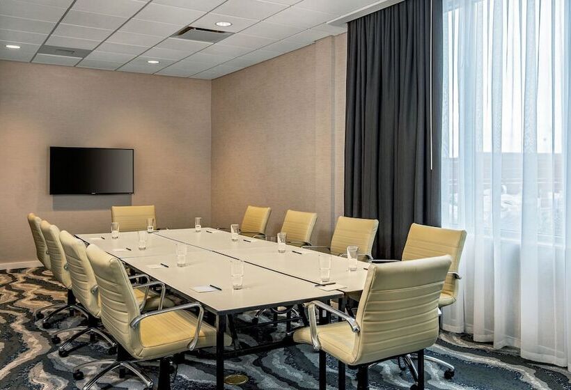 Szálloda Springhill Suites By Marriott Boston Logan Airport Revere Beach