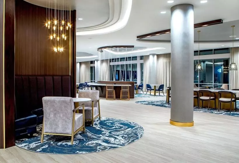 Hotelli Springhill Suites By Marriott Boston Logan Airport Revere Beach