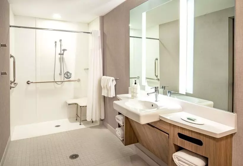 Hotelli Springhill Suites By Marriott Boston Logan Airport Revere Beach