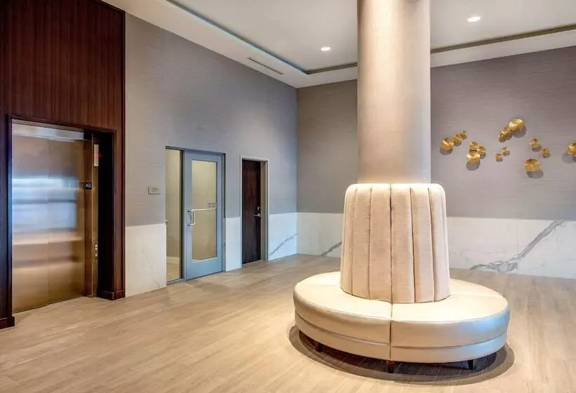 Hotelli Springhill Suites By Marriott Boston Logan Airport Revere Beach