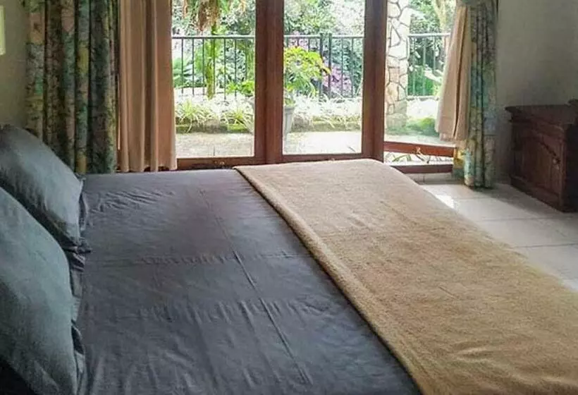 Hotel Villa Eco Resort Redpartner