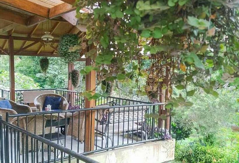 فندق Villa Eco Resort Redpartner