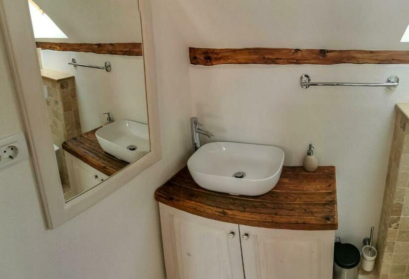 פנסיון Otto S Guesthouse