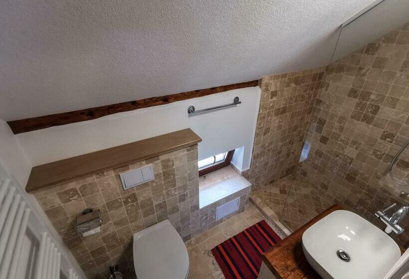 פנסיון Otto S Guesthouse