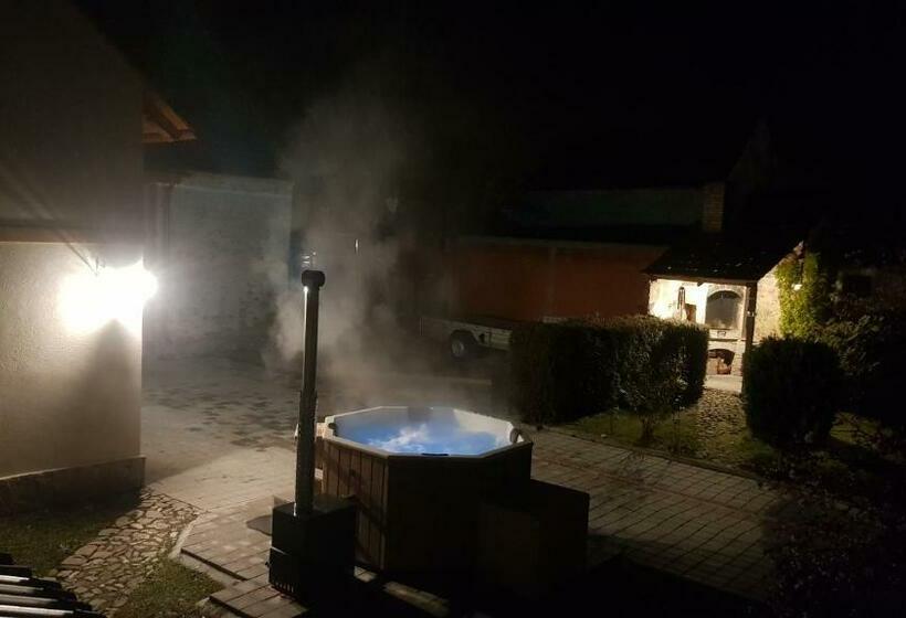 פנסיון Otto S Guesthouse