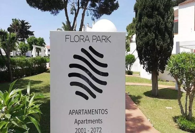 Aparthotel Flora Park