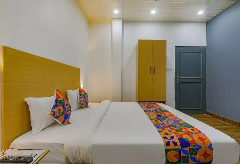 Fabhotel Super 3 Premium Ii