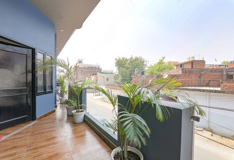 Fabhotel Super 3 Premium Ii