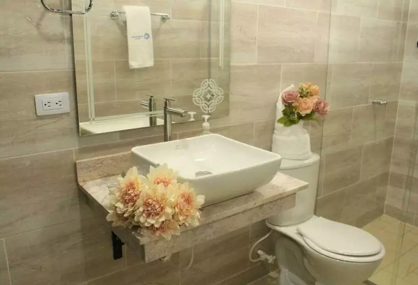 ホテル Celeste Inn Chinauta  Fusagasugá