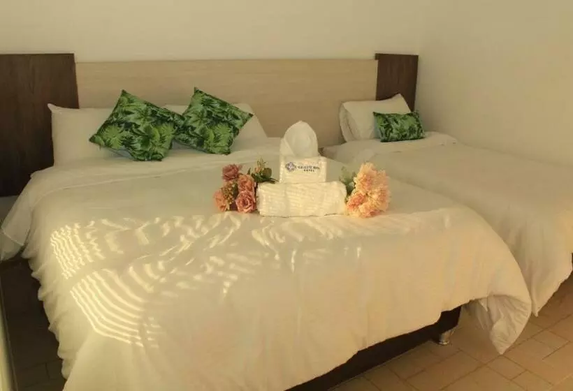 ホテル Celeste Inn Chinauta  Fusagasugá