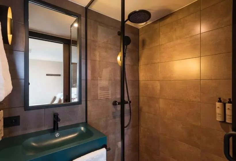 Hotelli De Timmerfabriek I Kloeg Collection