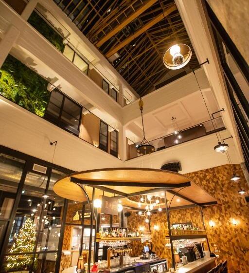 Отель De Timmerfabriek I Kloeg Collection