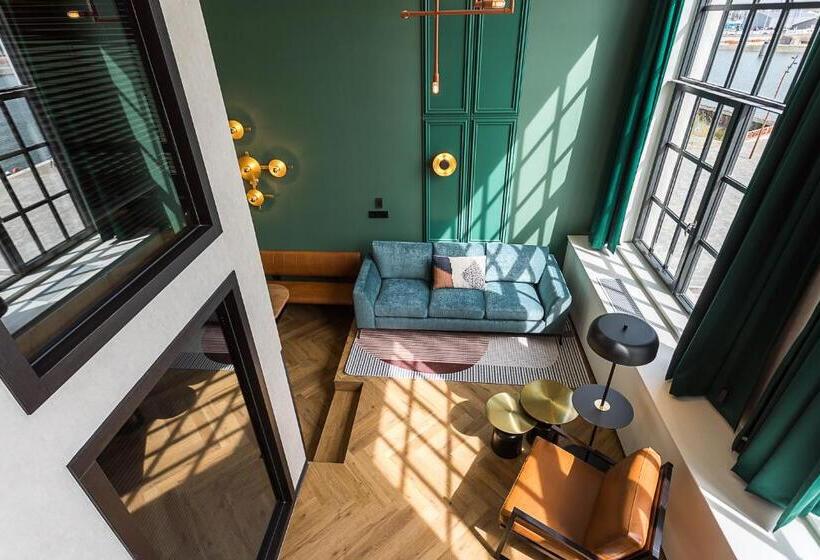 Отель De Timmerfabriek I Kloeg Collection