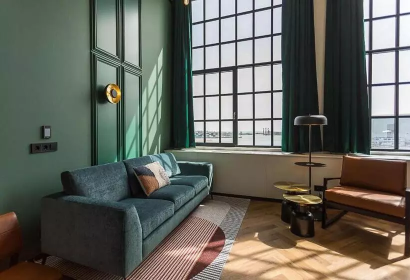 Hotelli De Timmerfabriek I Kloeg Collection