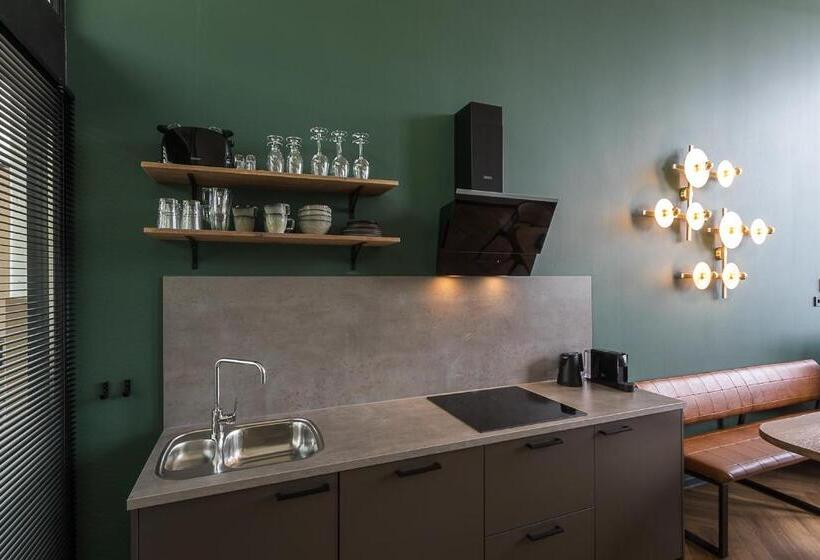 Отель De Timmerfabriek I Kloeg Collection