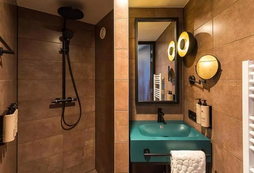 Hotelli De Timmerfabriek I Kloeg Collection