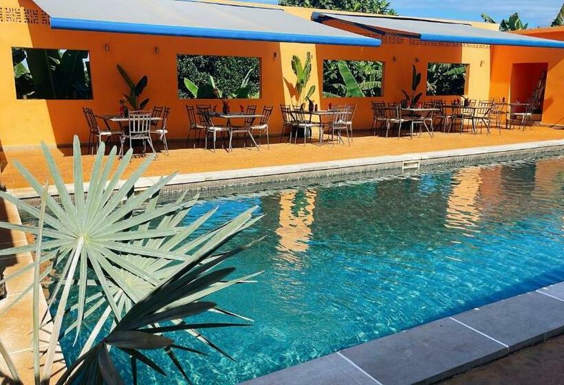 هتل Le Passamainty Lodge