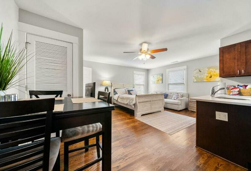 פנסיון Lovely Cozy Studio In Heart Of Atlanta