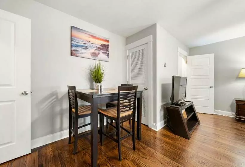 پانسیون Lovely Cozy Studio In Heart Of Atlanta