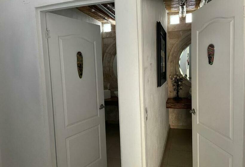 هتل Finca Del Rocio