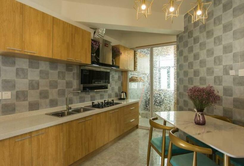 Hotel Floral  Dunhuang Jiuqi Yinju