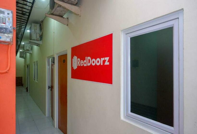 Hotel Reddoorz @ Kawasan Industri Candi Semarang