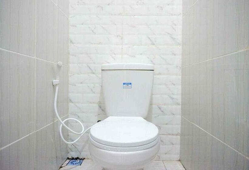 Hotel Reddoorz @ Kawasan Industri Candi Semarang