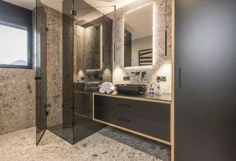 Perfect Lodgings Panorama Hart