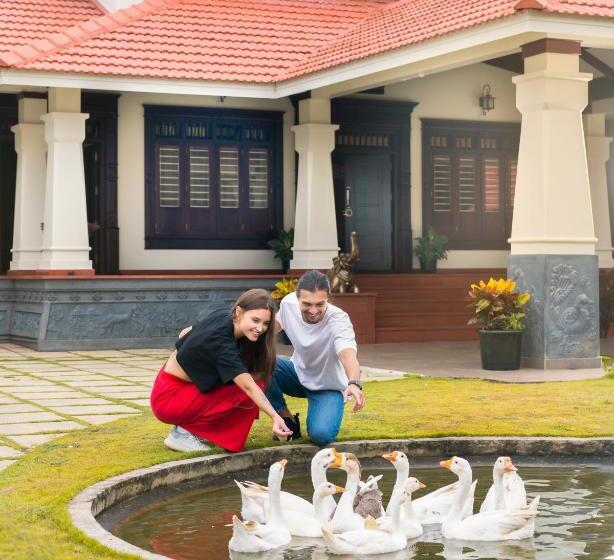 אתר נופש Wayanad Mace Mansion