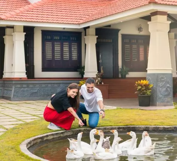 Lomakeskus Wayanad Mace Mansion