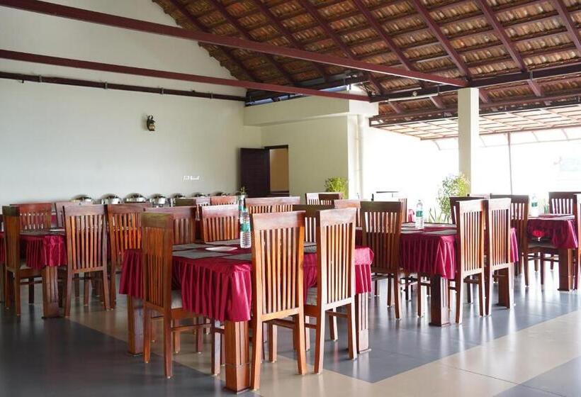 אתר נופש Wayanad Mace Mansion