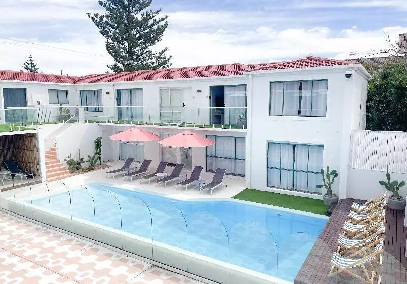 ホテル Tessa S On The Beach