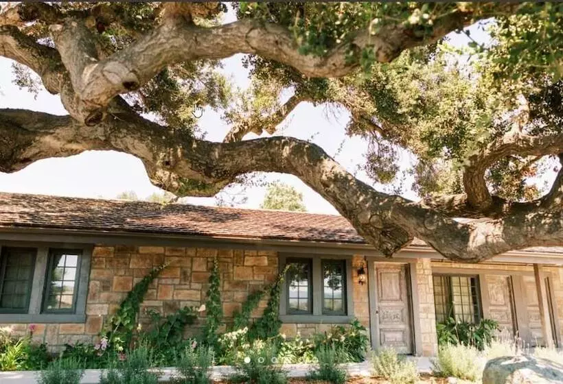 Retkeilymaja The Inn At Zaca Creek