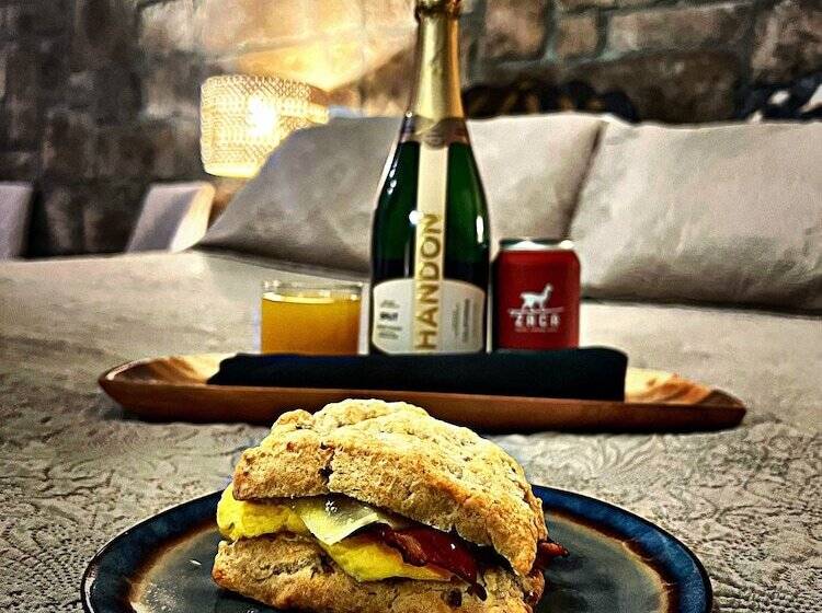 Общежитие The Inn At Zaca Creek