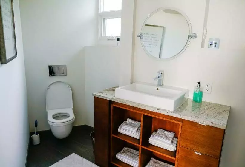 تختخواب و صبحانه Studio On Capri