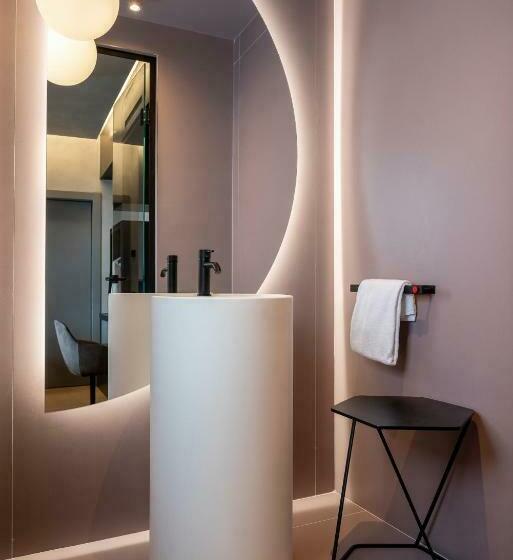 Отель Agio Comfy Place