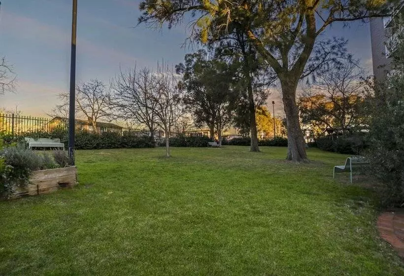 ホテル Canberra Accommodation Centre