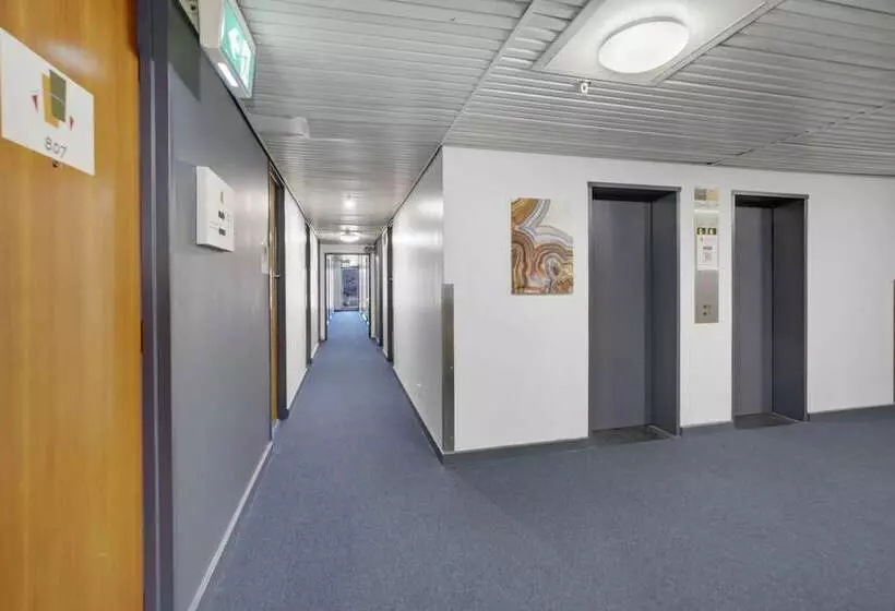 ホテル Canberra Accommodation Centre